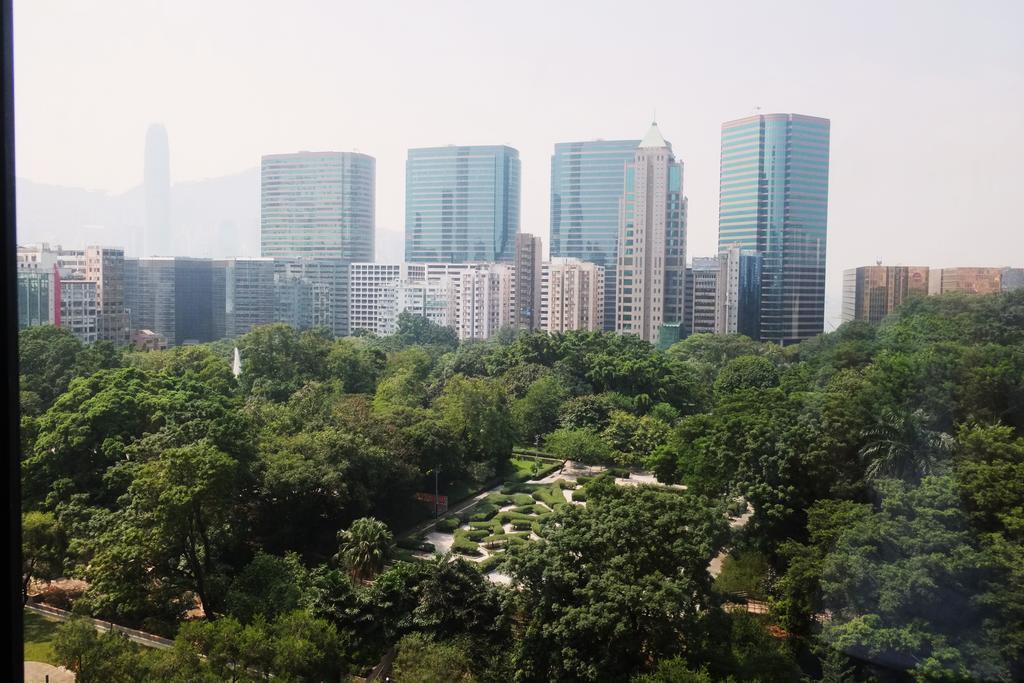 The Mira Hong Kong Hotel Екстериор снимка View of the city from the park
