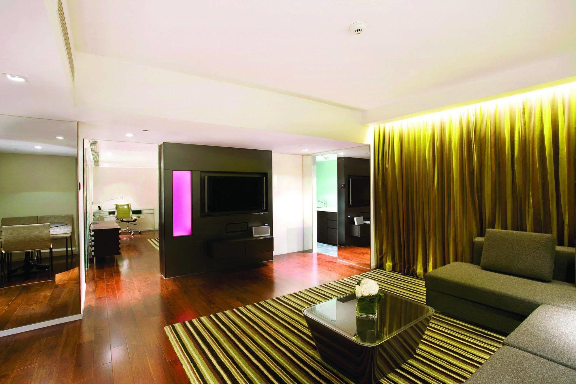 The Mira Hong Kong Hotel Екстериор снимка A suite at the hotel